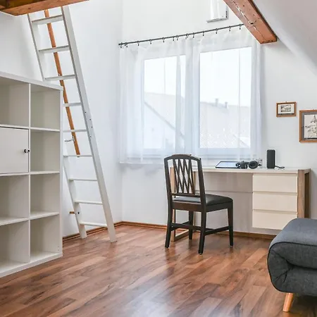 Apartment Gartenblick 7b Mit Ueberdachtem Balkon