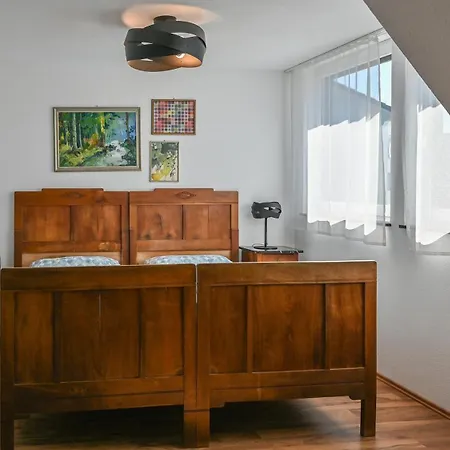 Gartenblick 7b Mit Ueberdachtem Balkon * 腓特烈港